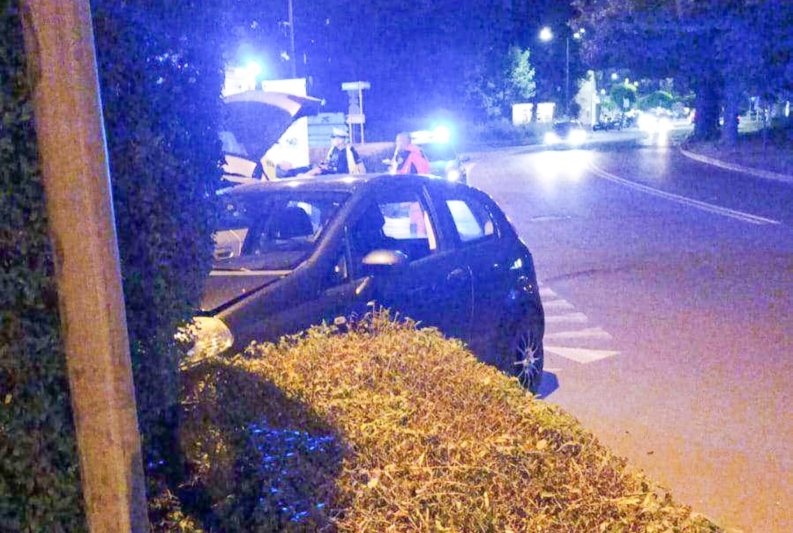 Zdjęcie w galerii na portalu naszraciborz.pl: Wypadek na skrzyżowaniu Ocickiej i Opawskiej - tak do niego doszło [WIDEO] wiadomości z regionu