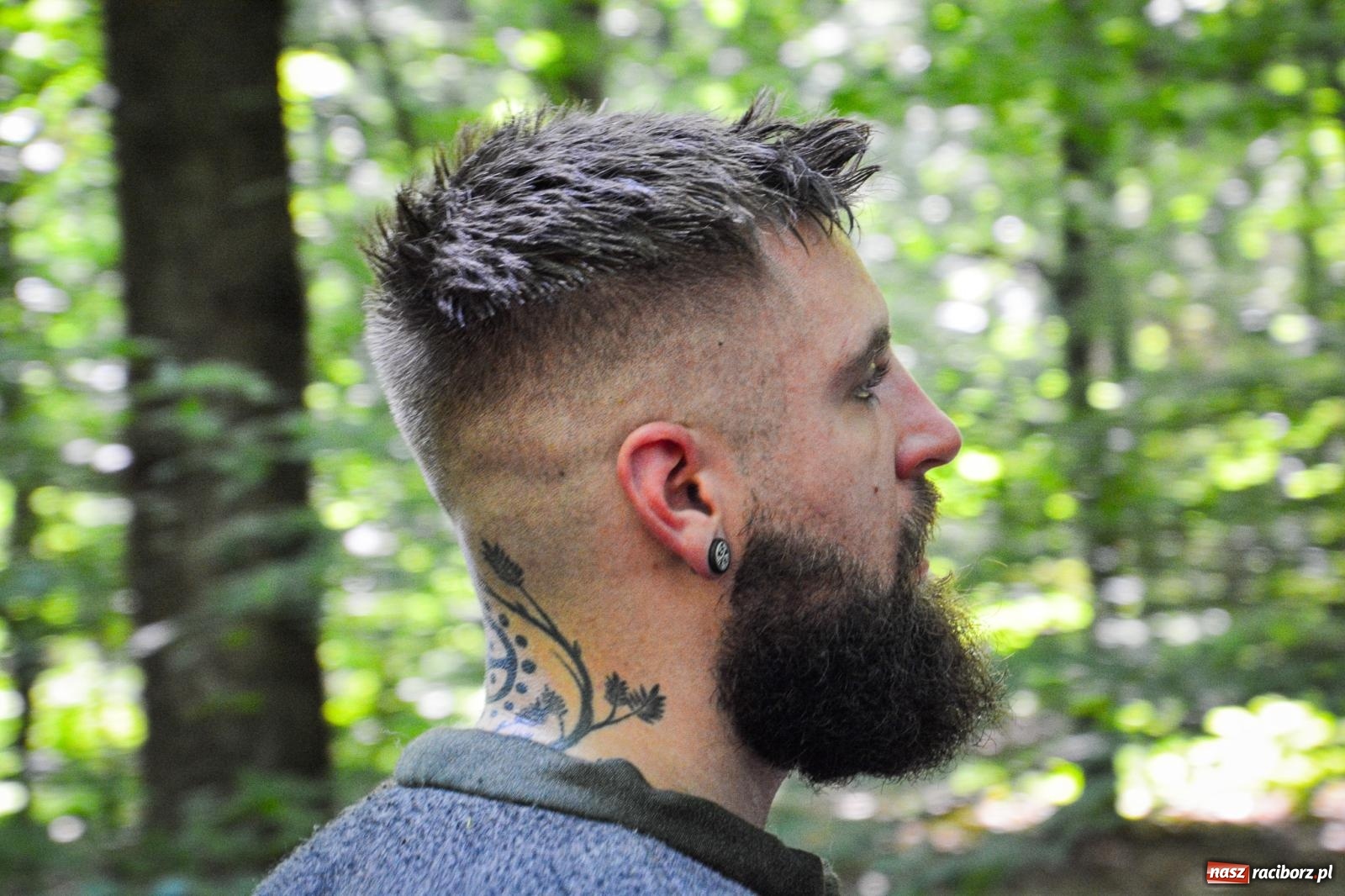 Zdjęcie w galerii na portalu naszraciborz.pl: Setki wojów pod Oborą. Trwa finał raciborskiego festiwalu średniowiecznego wiadomości z regionu