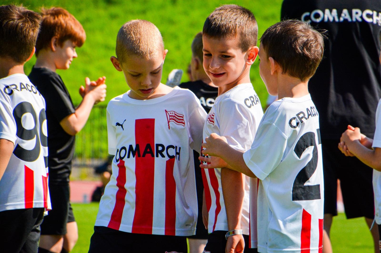 Zdjęcie w galerii na portalu naszraciborz.pl: Racibórz Trophy: młodzi piłkarze rywalizują na stadionie przy Zamkowej wiadomości z regionu