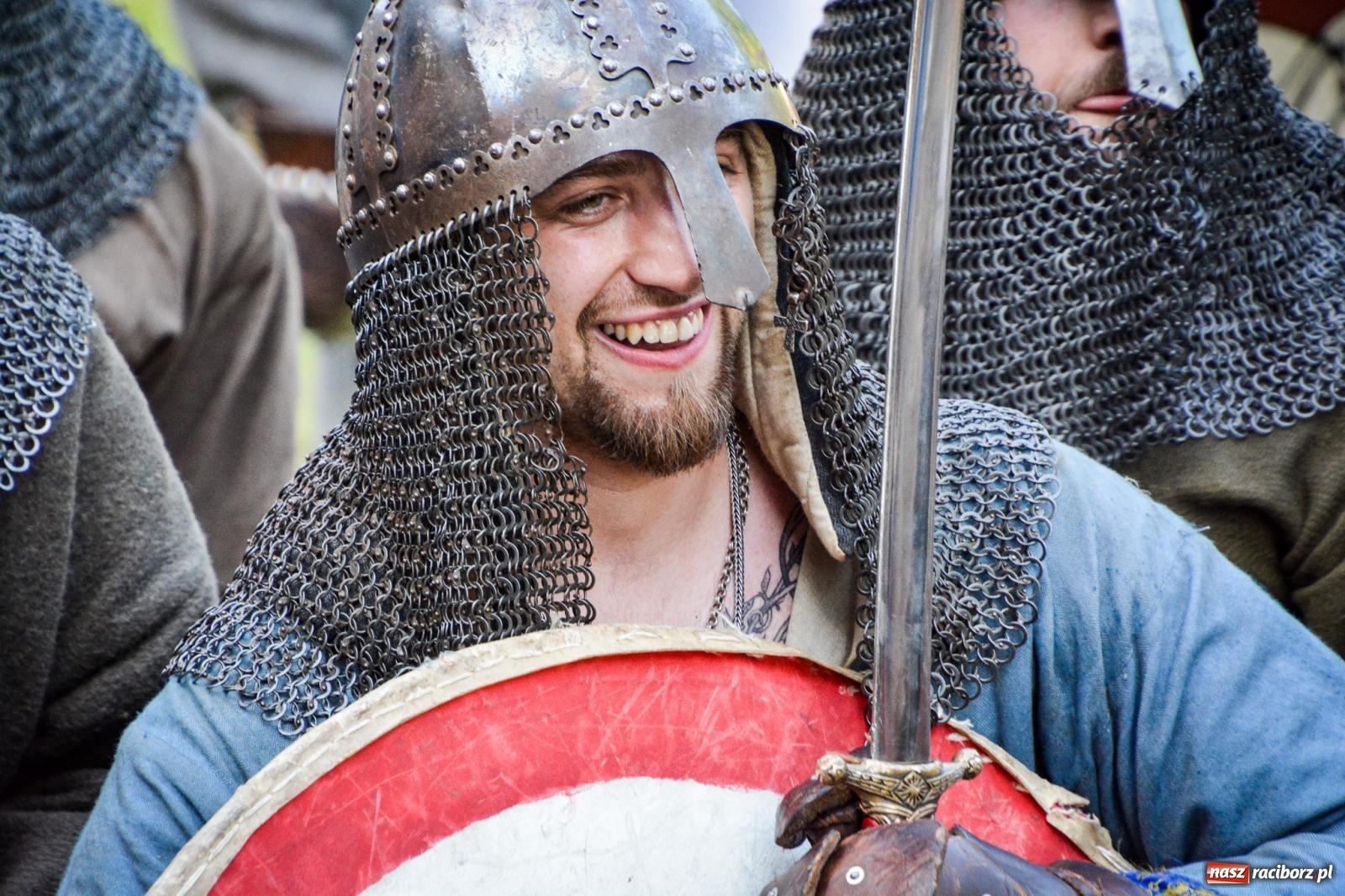 Zdjęcie w galerii na portalu naszraciborz.pl: Trzystu wojów pod raciborskim grodem. Wielka bitwa i tysiąc lat historii na żywo wiadomości z regionu