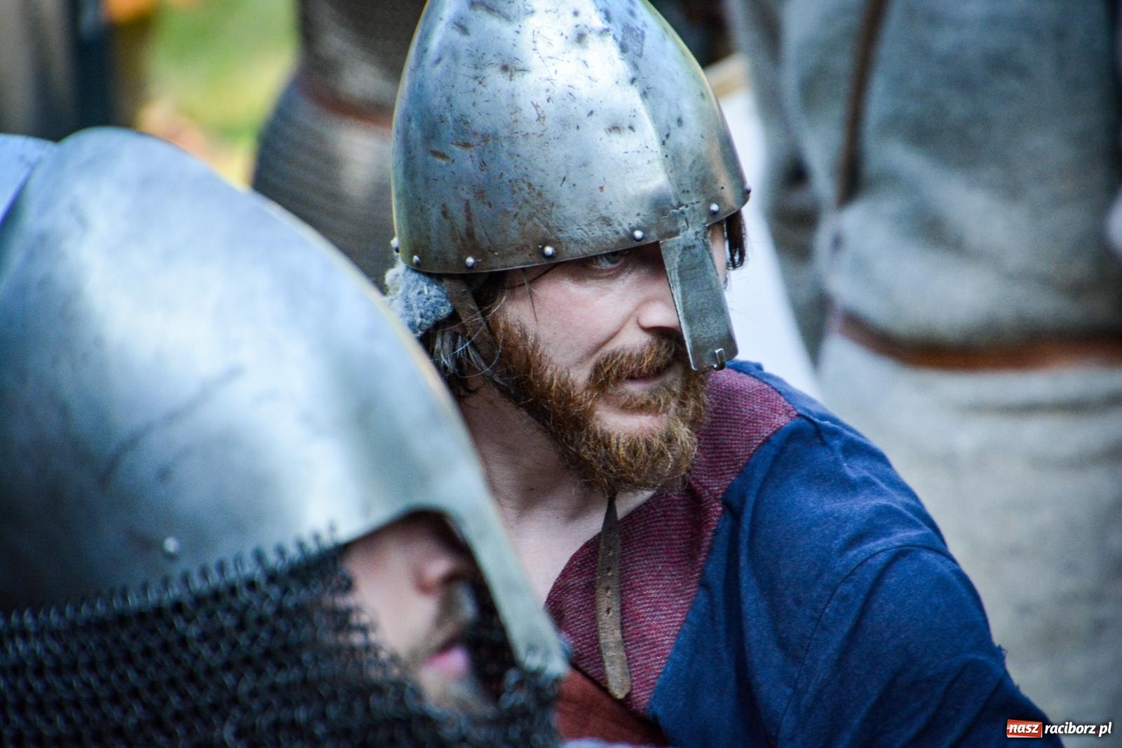 Zdjęcie w galerii na portalu naszraciborz.pl: Trzystu wojów pod raciborskim grodem. Wielka bitwa i tysiąc lat historii na żywo wiadomości z regionu