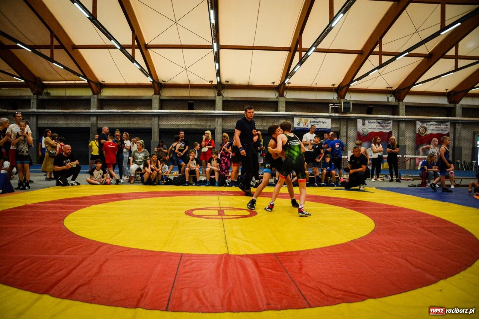 Zdjęcie w galerii na portalu naszraciborz.pl: W hołdzie trzem legendom raciborskich zapasów. Za nami memoriał Pieronkiewicza, Starzyńskiego i Delonga wiadomości z regionu