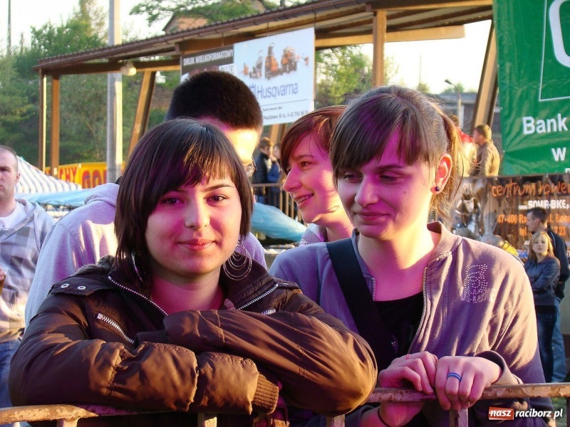 Zdjęcie w galerii na portalu naszraciborz.pl: IRA w Nędzy. Cztery tysiące osób wiadomości z regionu