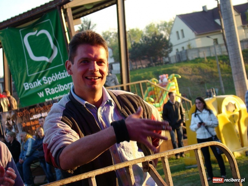 Zdjęcie w galerii na portalu naszraciborz.pl: IRA w Nędzy. Cztery tysiące osób wiadomości z regionu