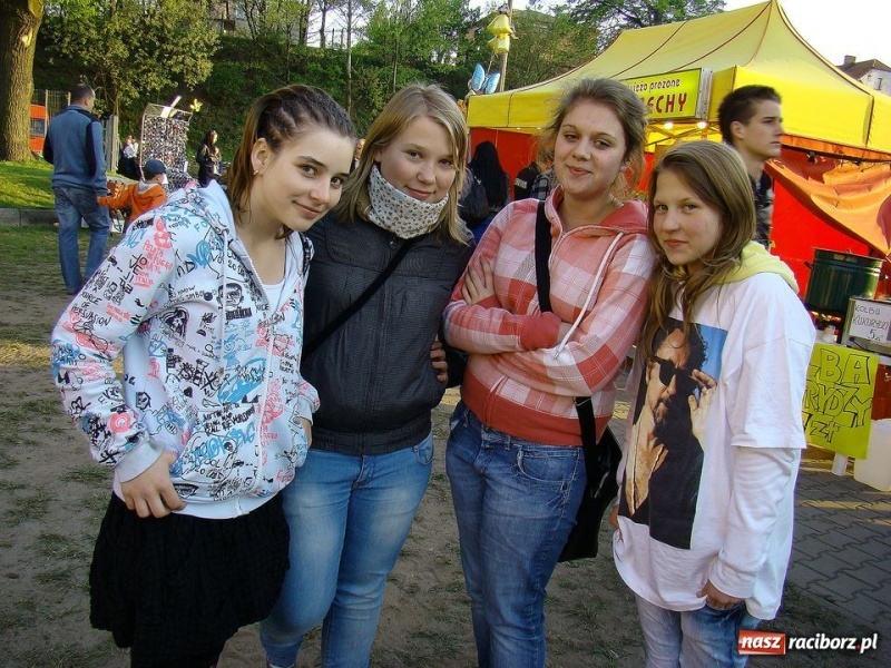 Zdjęcie w galerii na portalu naszraciborz.pl: IRA w Nędzy. Cztery tysiące osób wiadomości z regionu