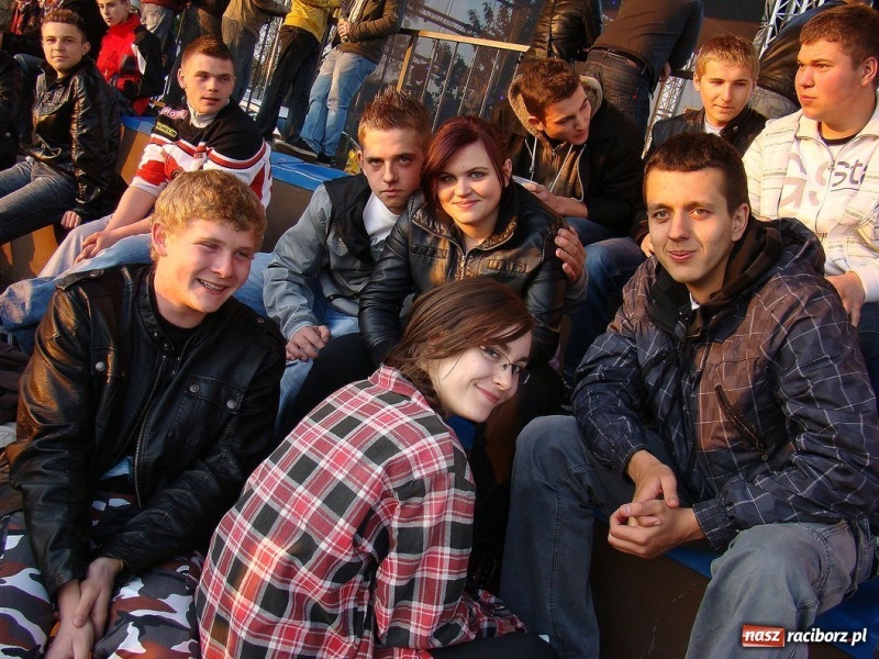 Zdjęcie w galerii na portalu naszraciborz.pl: IRA w Nędzy. Cztery tysiące osób wiadomości z regionu