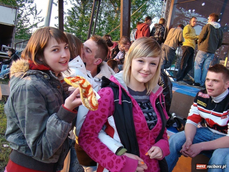 Zdjęcie w galerii na portalu naszraciborz.pl: IRA w Nędzy. Cztery tysiące osób wiadomości z regionu