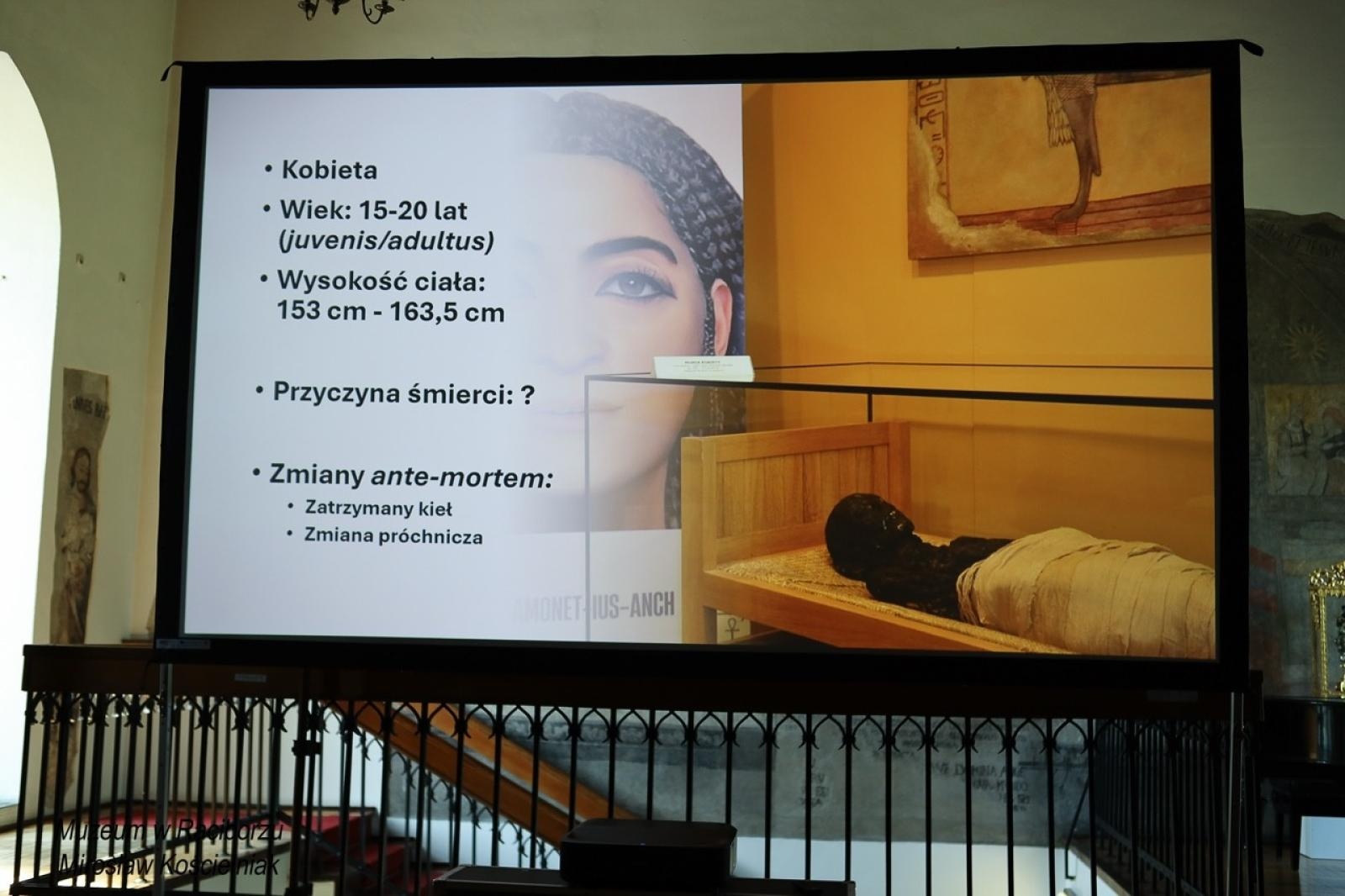 Zdjęcie w galerii na portalu naszraciborz.pl: Mumia z Raciborza w innym wymiarze. Muzeum szykuje atrakcję na ekspozycji wiadomości z regionu