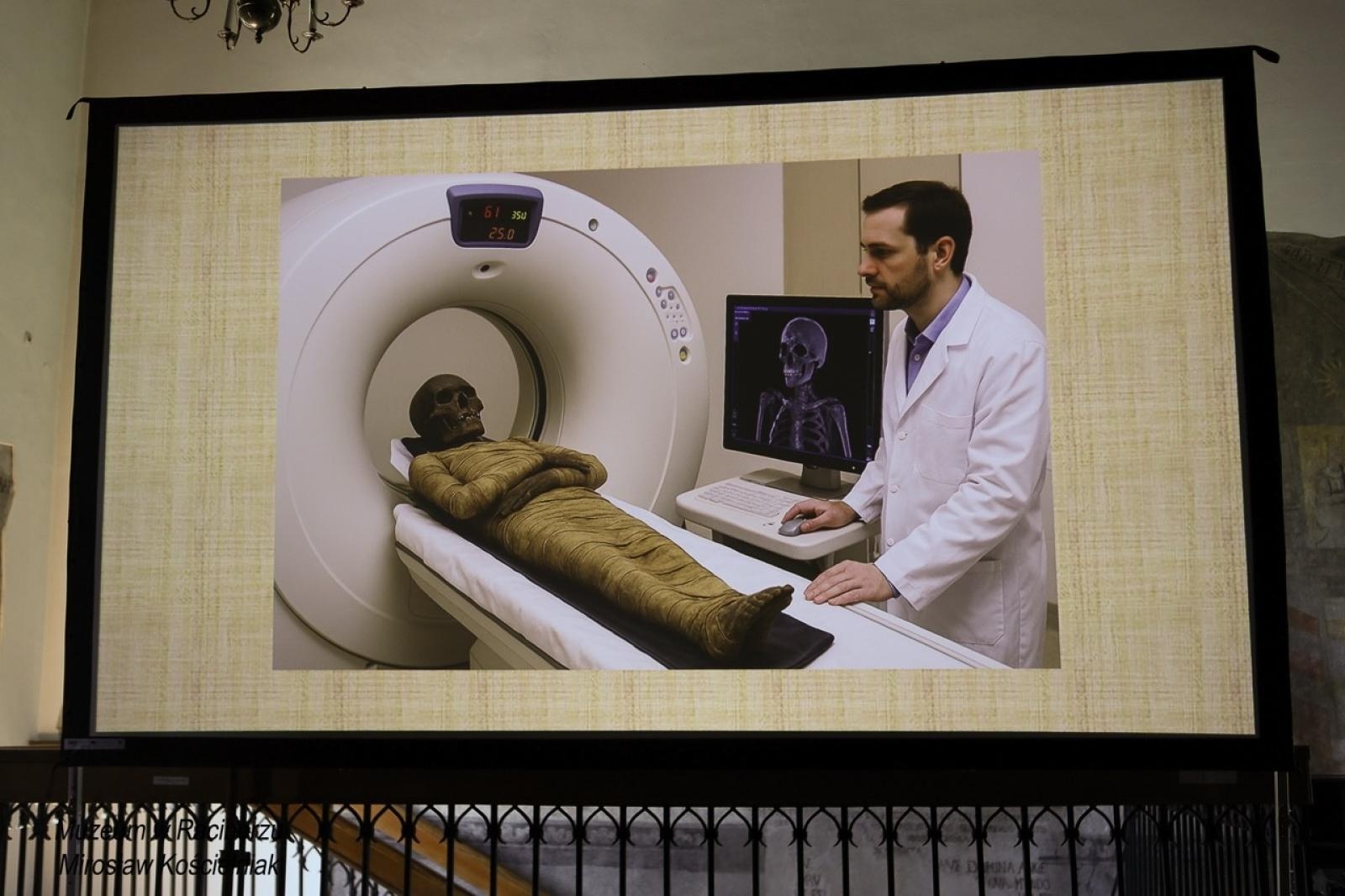 Zdjęcie w galerii na portalu naszraciborz.pl: Mumia z Raciborza w innym wymiarze. Muzeum szykuje atrakcję na ekspozycji wiadomości z regionu