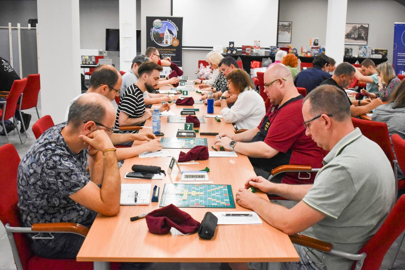 Zdjęcie w galerii na portalu naszraciborz.pl: Mistrzowie słów ponownie na Zamku Piastowskim w Raciborzu wiadomości z regionu