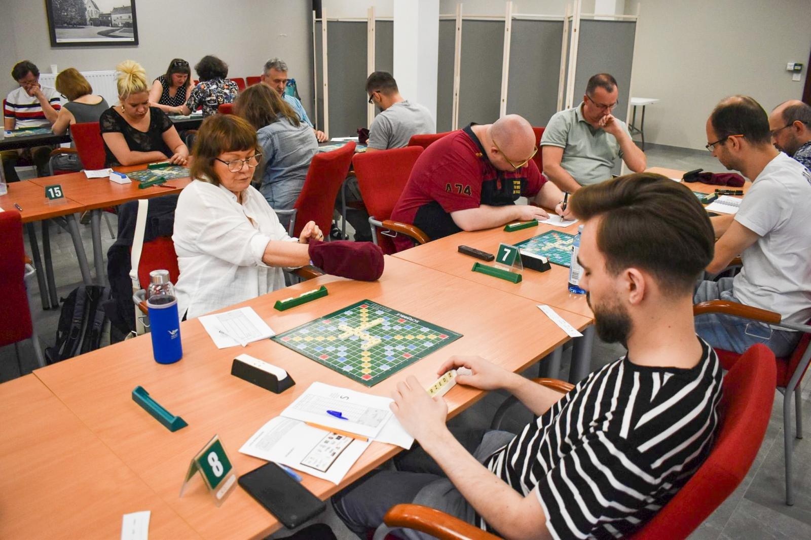 Zdjęcie w galerii na portalu naszraciborz.pl: Mistrzowie słów ponownie na Zamku Piastowskim w Raciborzu wiadomości z regionu