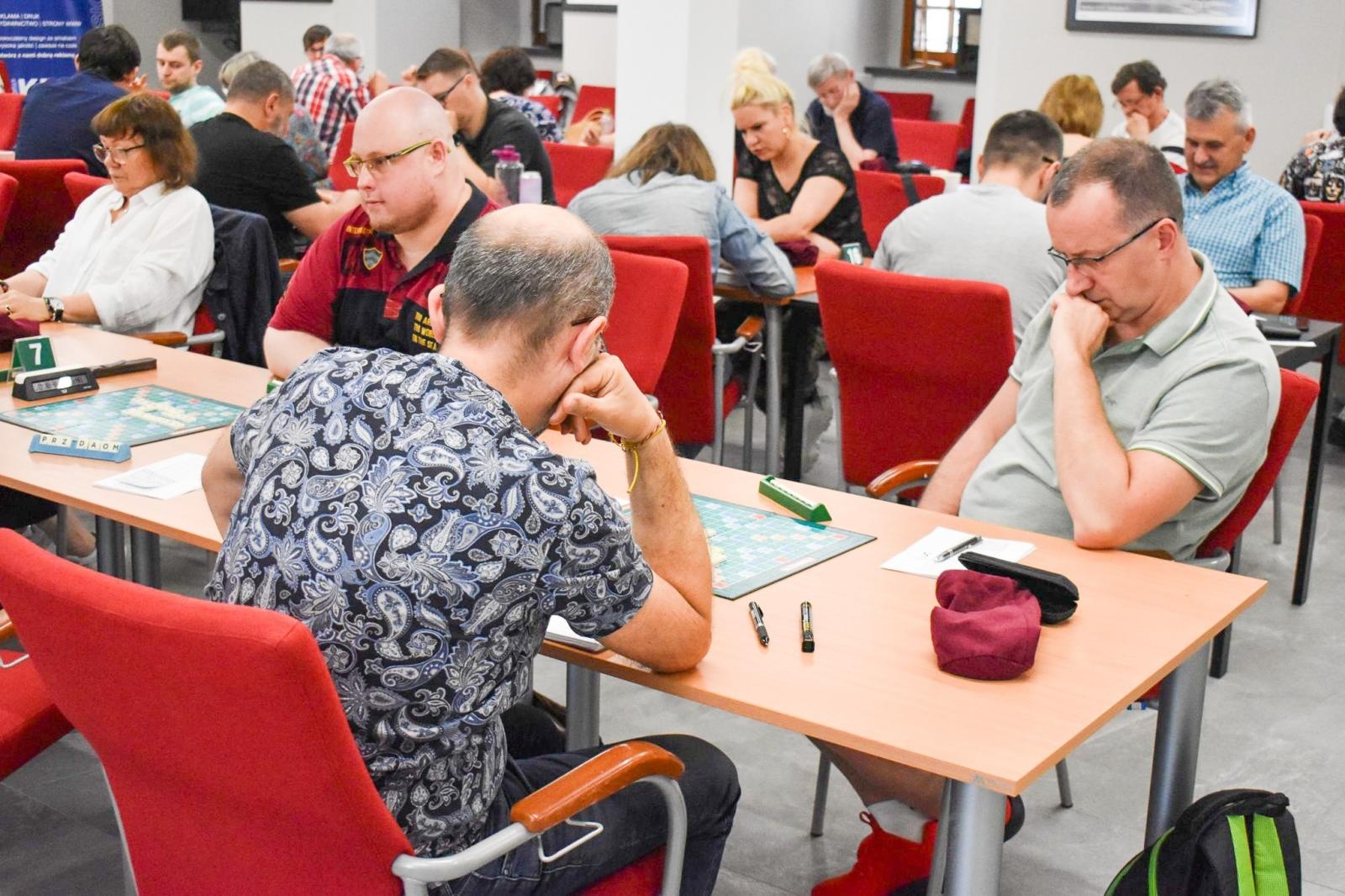 Zdjęcie w galerii na portalu naszraciborz.pl: Mistrzowie słów ponownie na Zamku Piastowskim w Raciborzu wiadomości z regionu