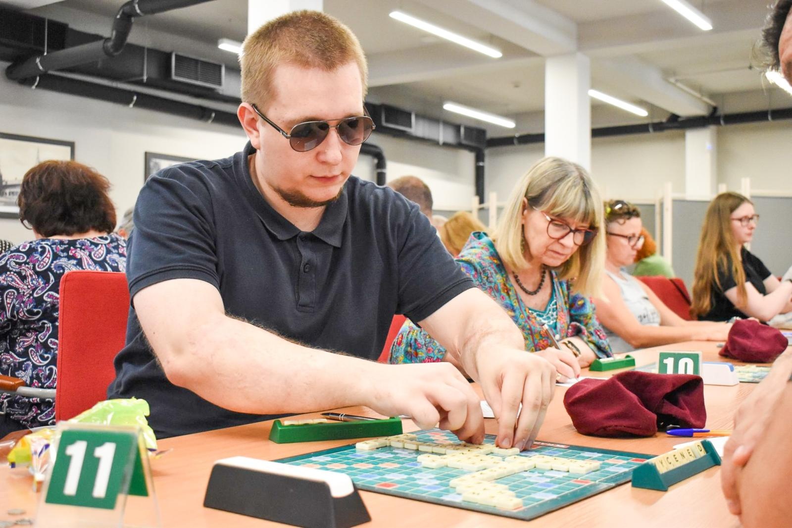Zdjęcie w galerii na portalu naszraciborz.pl: Mistrzowie słów ponownie na Zamku Piastowskim w Raciborzu wiadomości z regionu