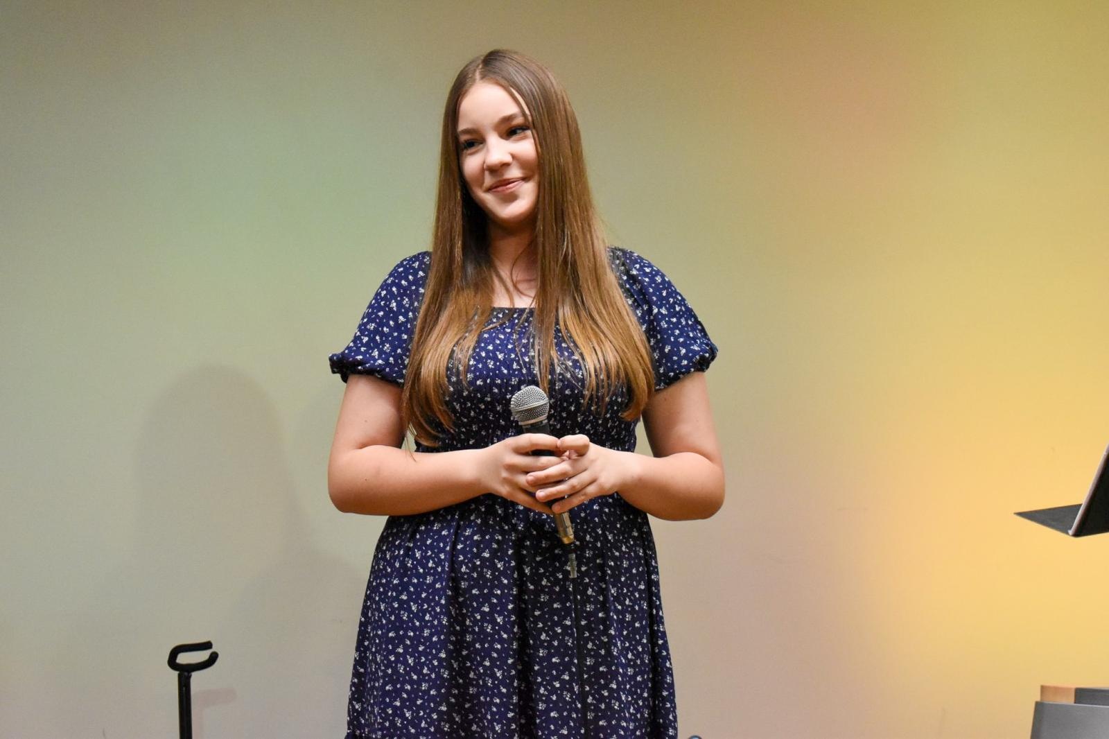 Zdjęcie w galerii na portalu naszraciborz.pl: Młodzi artyści na scenie domu książęcego Zamku Piastowskiego wiadomości z regionu