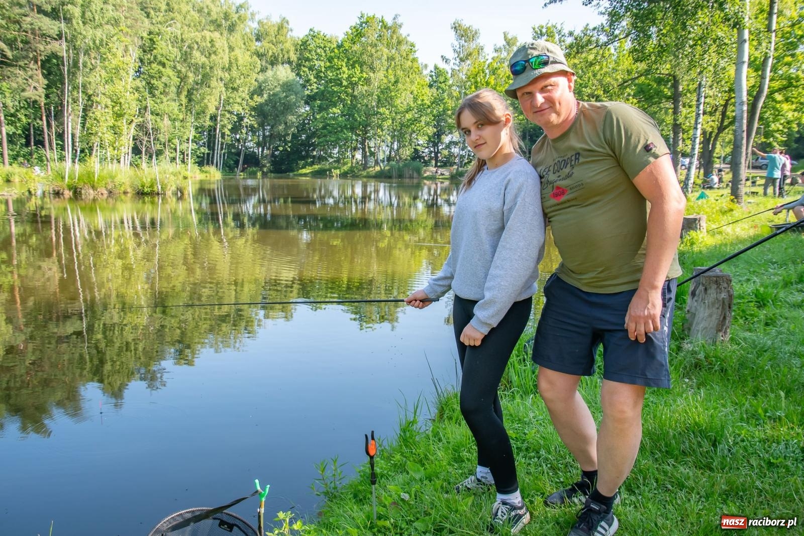 Zdjęcie w galerii na portalu naszraciborz.pl: Pod Oborą złowili taaaaką rybę! Zawody wędkarskie z okazji Dnia Dziecka wiadomości z regionu