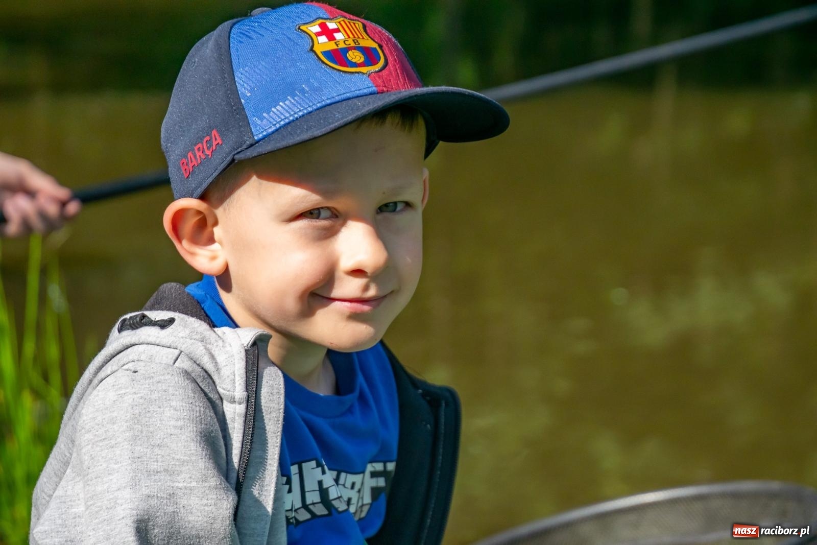 Zdjęcie w galerii na portalu naszraciborz.pl: Pod Oborą złowili taaaaką rybę! Zawody wędkarskie z okazji Dnia Dziecka wiadomości z regionu