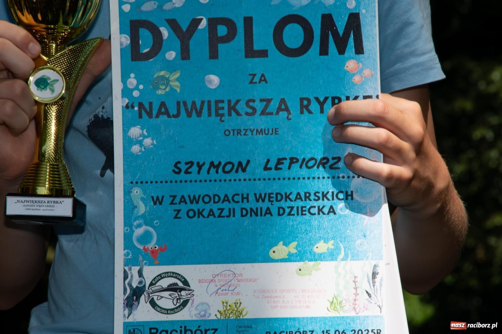 Zdjęcie w galerii na portalu naszraciborz.pl: Pod Oborą złowili taaaaką rybę! Zawody wędkarskie z okazji Dnia Dziecka wiadomości z regionu
