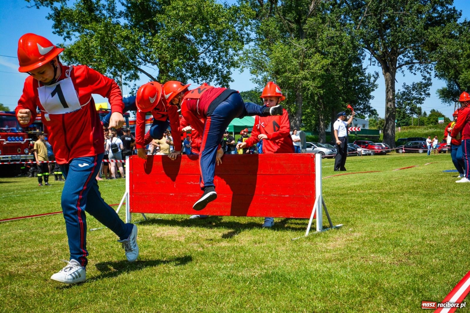 Zdjęcie w galerii na portalu naszraciborz.pl: Cztery puchary w koronie OSP Samborowice i rekord w ćwiczeniu bojowym wiadomości z regionu