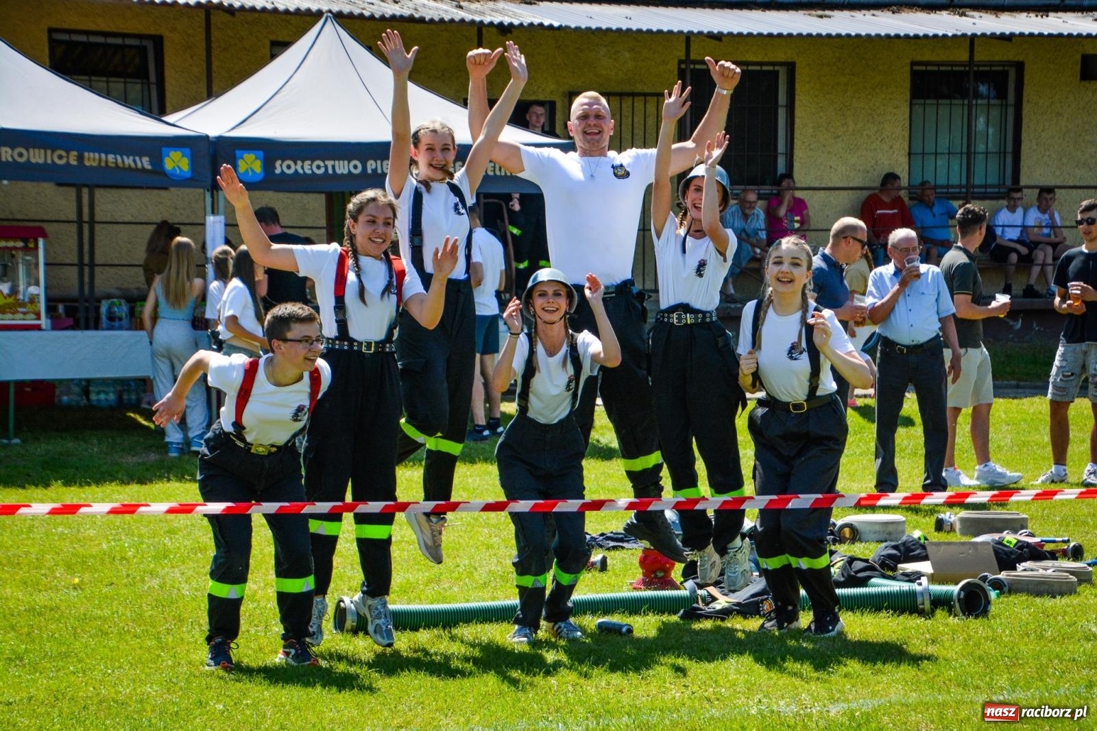 Zdjęcie w galerii na portalu naszraciborz.pl: Cztery puchary w koronie OSP Samborowice i rekord w ćwiczeniu bojowym wiadomości z regionu