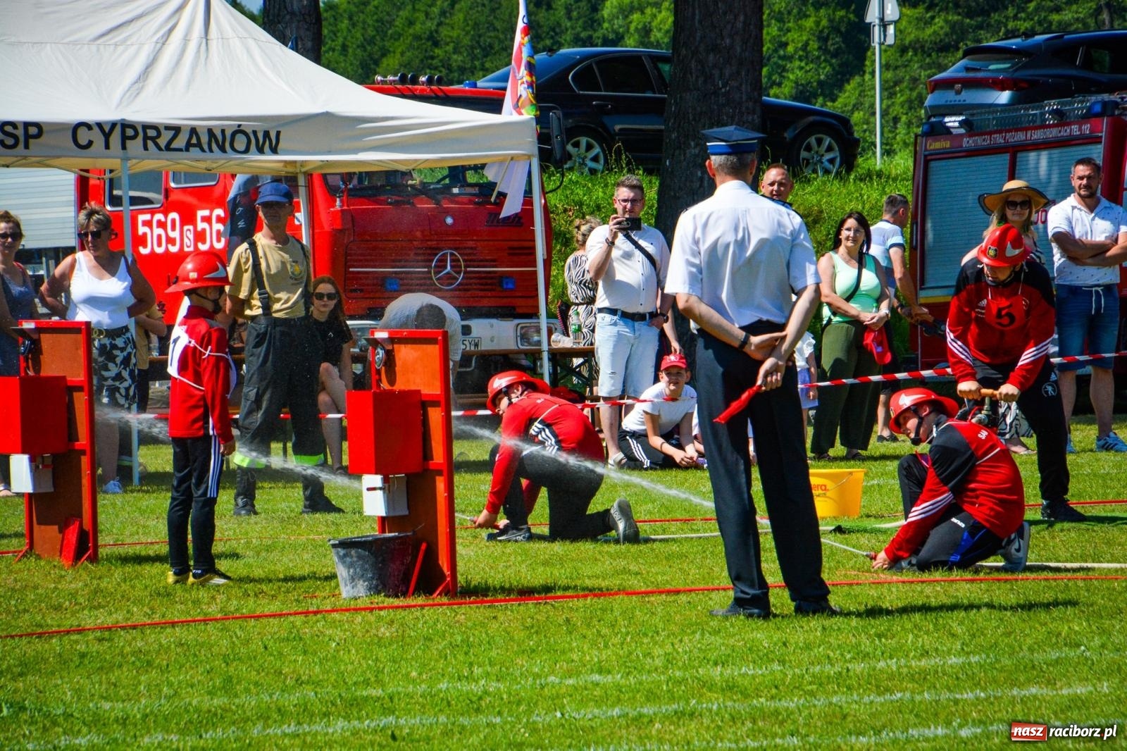 Zdjęcie w galerii na portalu naszraciborz.pl: Cztery puchary w koronie OSP Samborowice i rekord w ćwiczeniu bojowym wiadomości z regionu