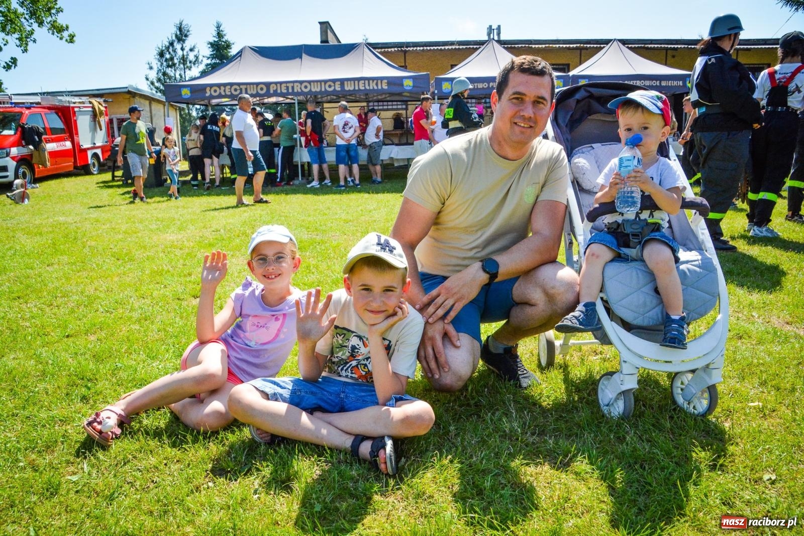 Zdjęcie w galerii na portalu naszraciborz.pl: Cztery puchary w koronie OSP Samborowice i rekord w ćwiczeniu bojowym wiadomości z regionu