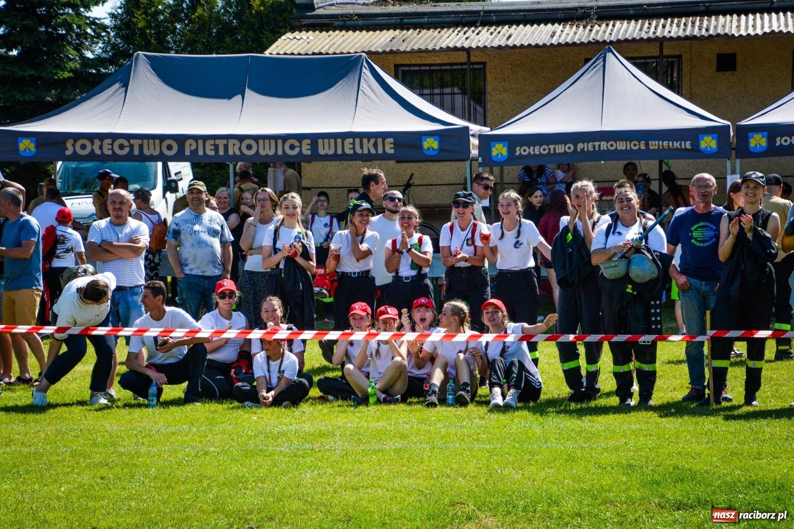 Zdjęcie w galerii na portalu naszraciborz.pl: Cztery puchary w koronie OSP Samborowice i rekord w ćwiczeniu bojowym wiadomości z regionu