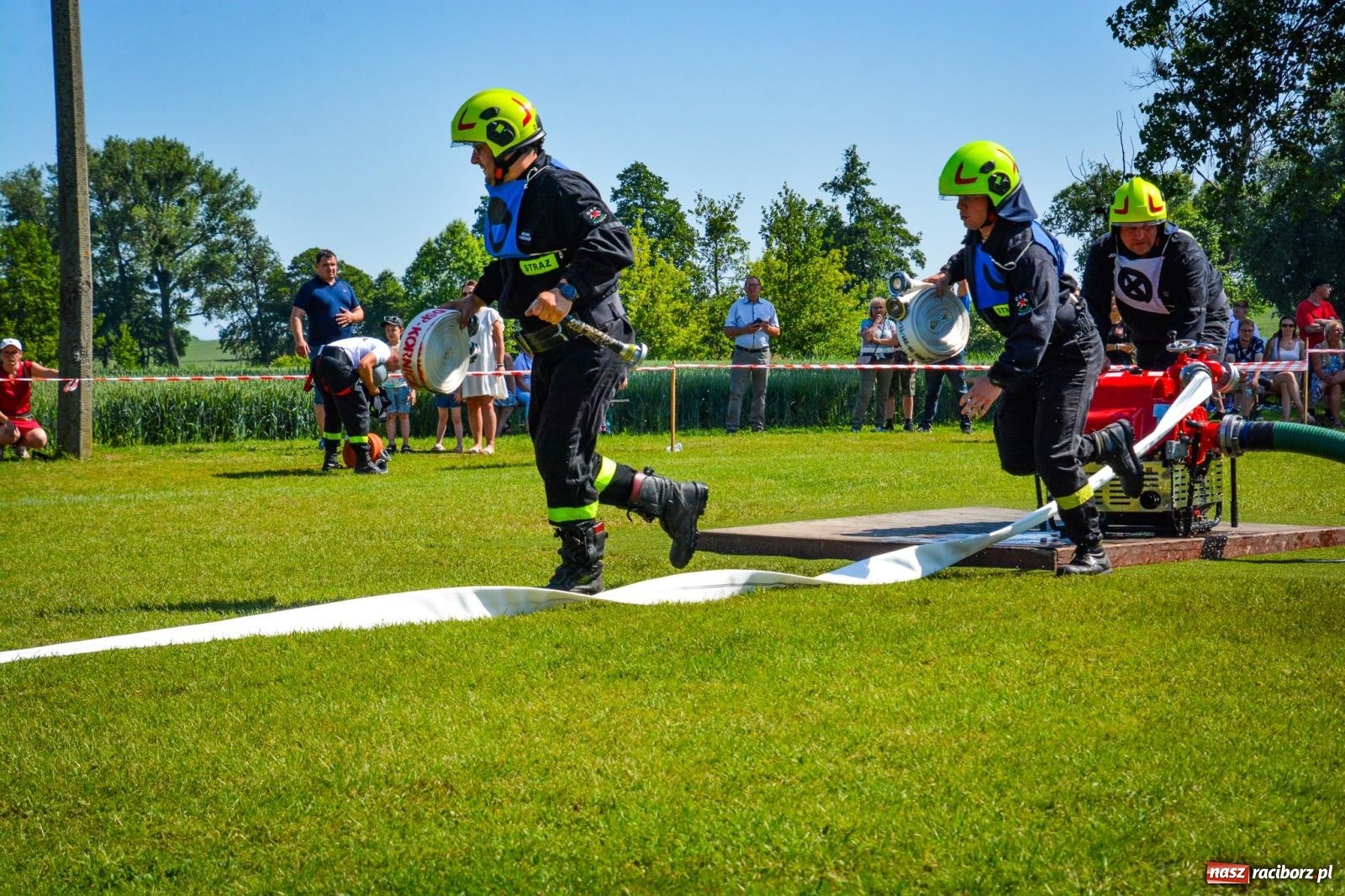Zdjęcie w galerii na portalu naszraciborz.pl: Cztery puchary w koronie OSP Samborowice i rekord w ćwiczeniu bojowym wiadomości z regionu