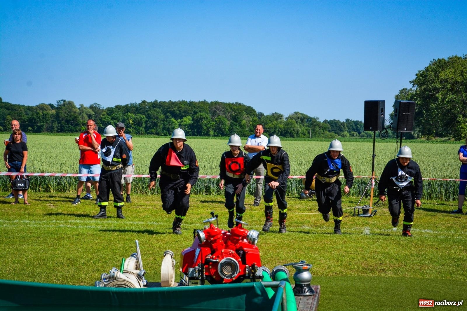 Zdjęcie w galerii na portalu naszraciborz.pl: Cztery puchary w koronie OSP Samborowice i rekord w ćwiczeniu bojowym wiadomości z regionu