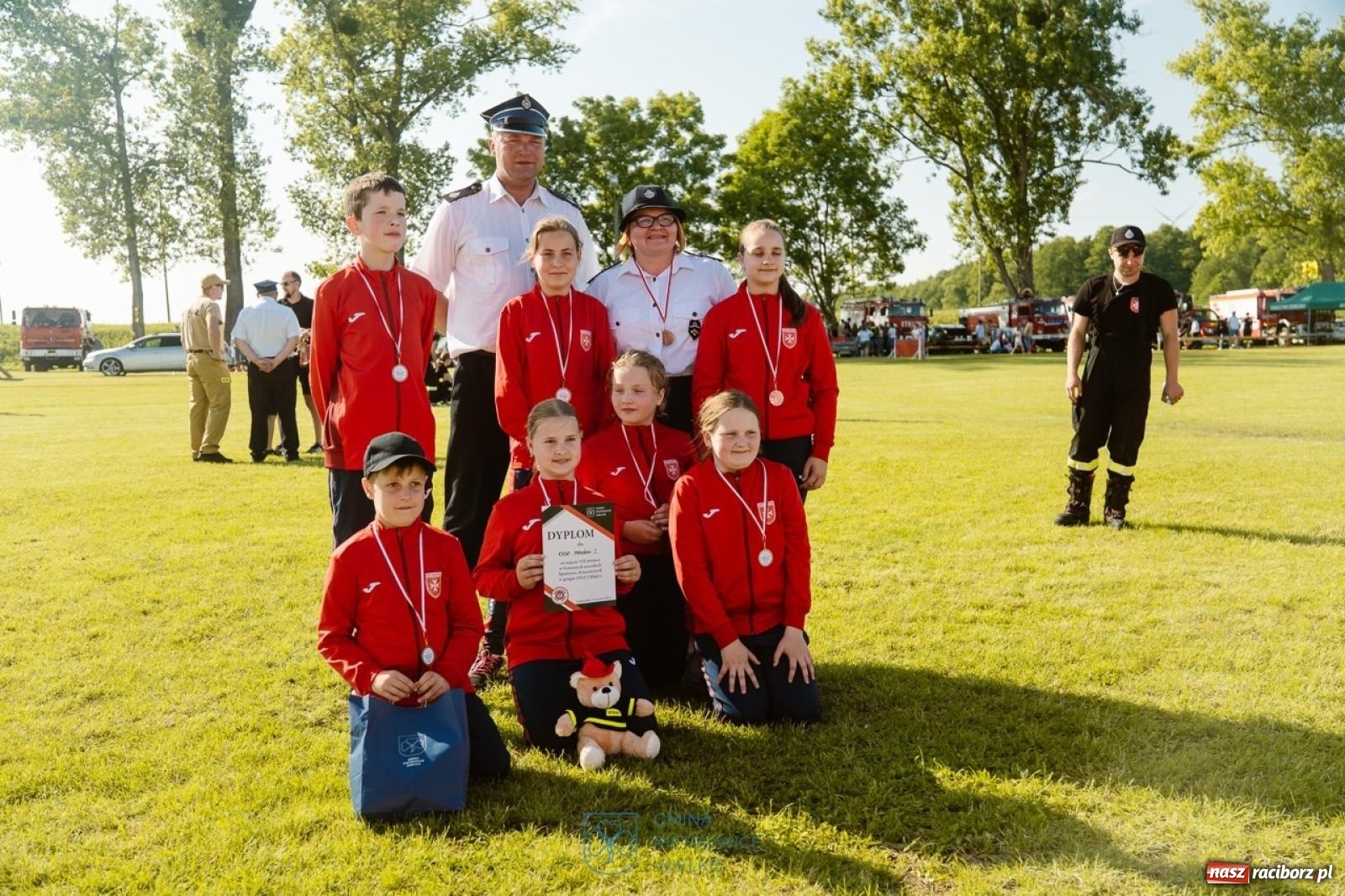 Zdjęcie w galerii na portalu naszraciborz.pl: Cztery puchary w koronie OSP Samborowice i rekord w ćwiczeniu bojowym wiadomości z regionu