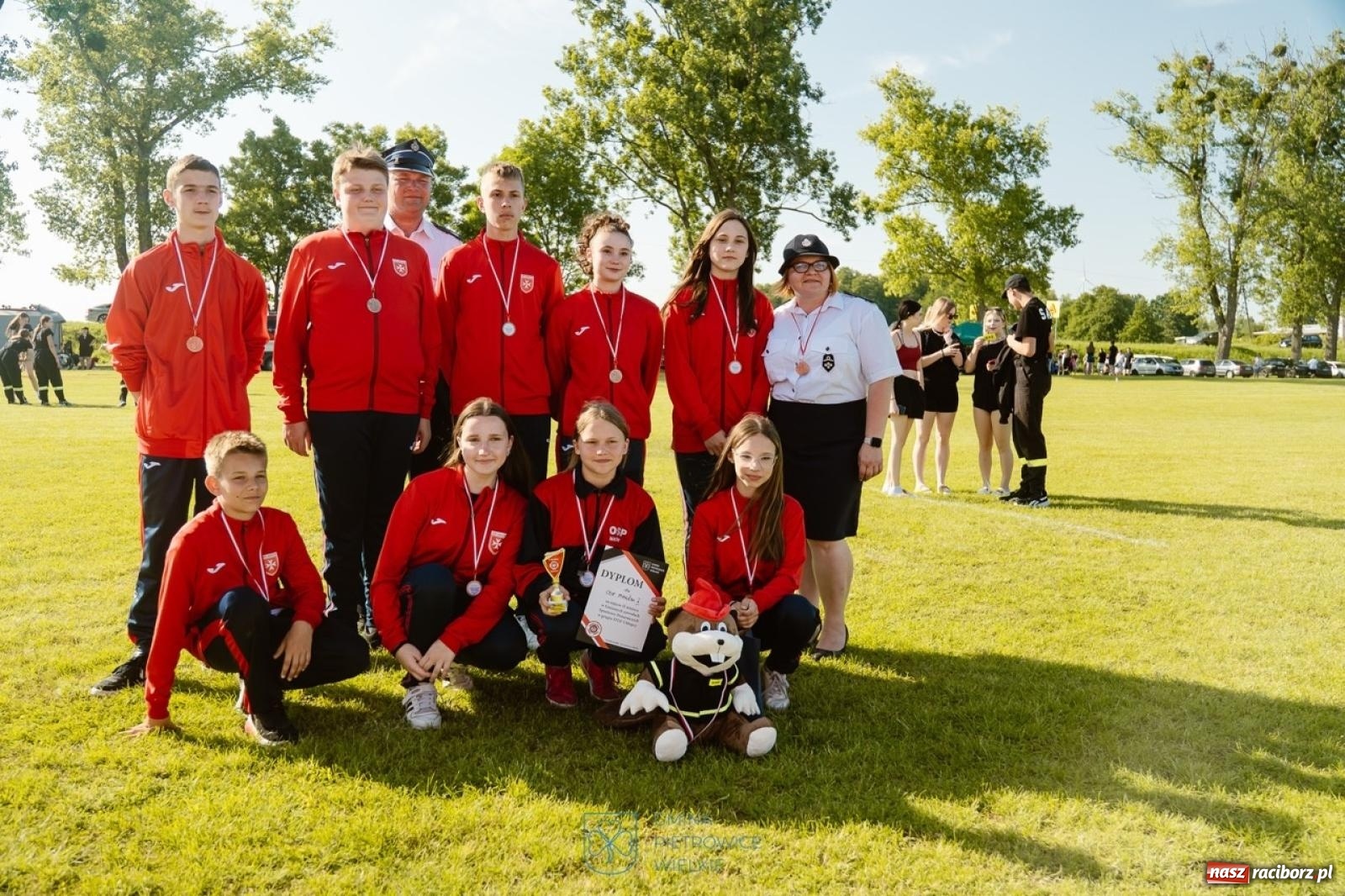 Zdjęcie w galerii na portalu naszraciborz.pl: Cztery puchary w koronie OSP Samborowice i rekord w ćwiczeniu bojowym wiadomości z regionu