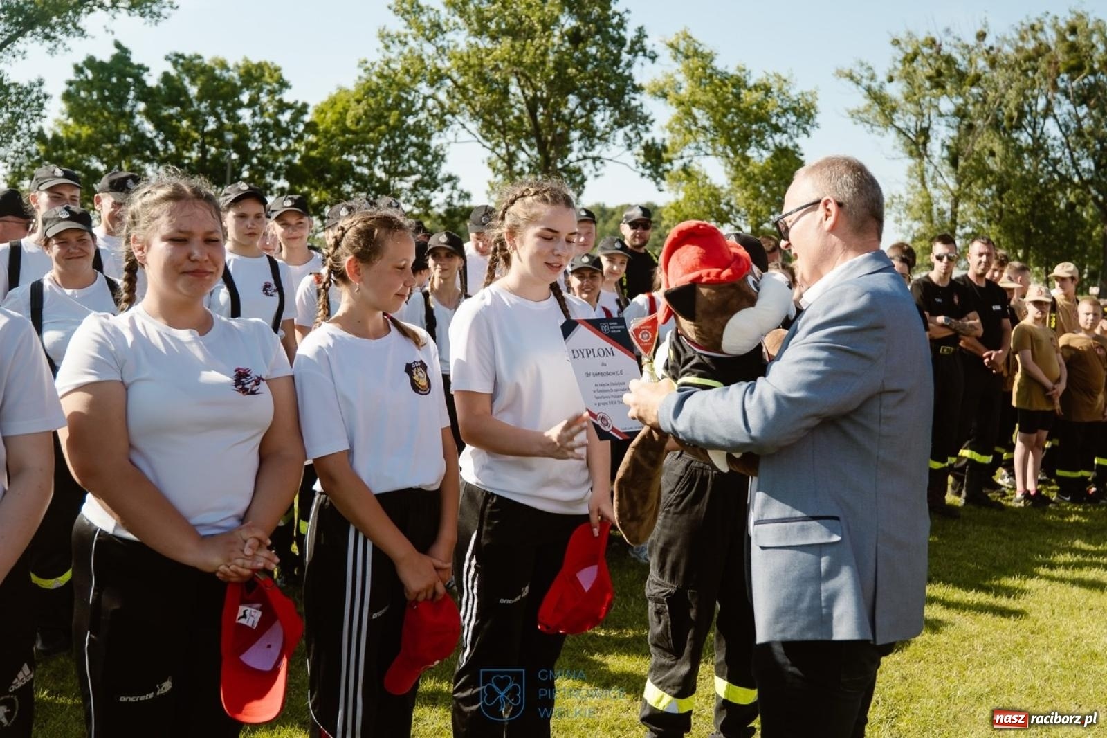 Zdjęcie w galerii na portalu naszraciborz.pl: Cztery puchary w koronie OSP Samborowice i rekord w ćwiczeniu bojowym wiadomości z regionu