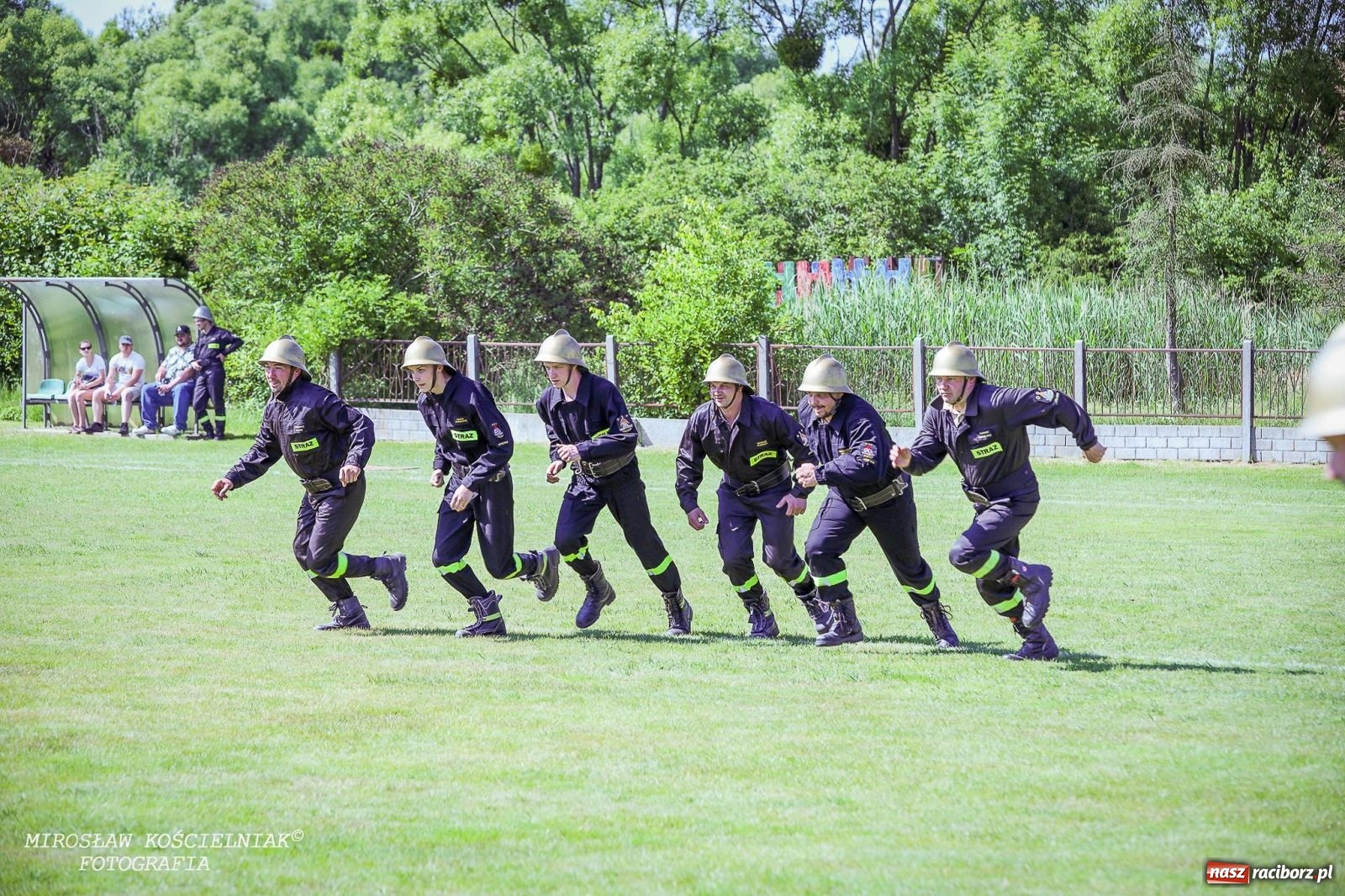 Zdjęcie w galerii na portalu naszraciborz.pl: Gminne zawody sportowo-pożarnicze w Rudniku. O wygranej zdecydowała sekunda [FOTO] wiadomości z regionu