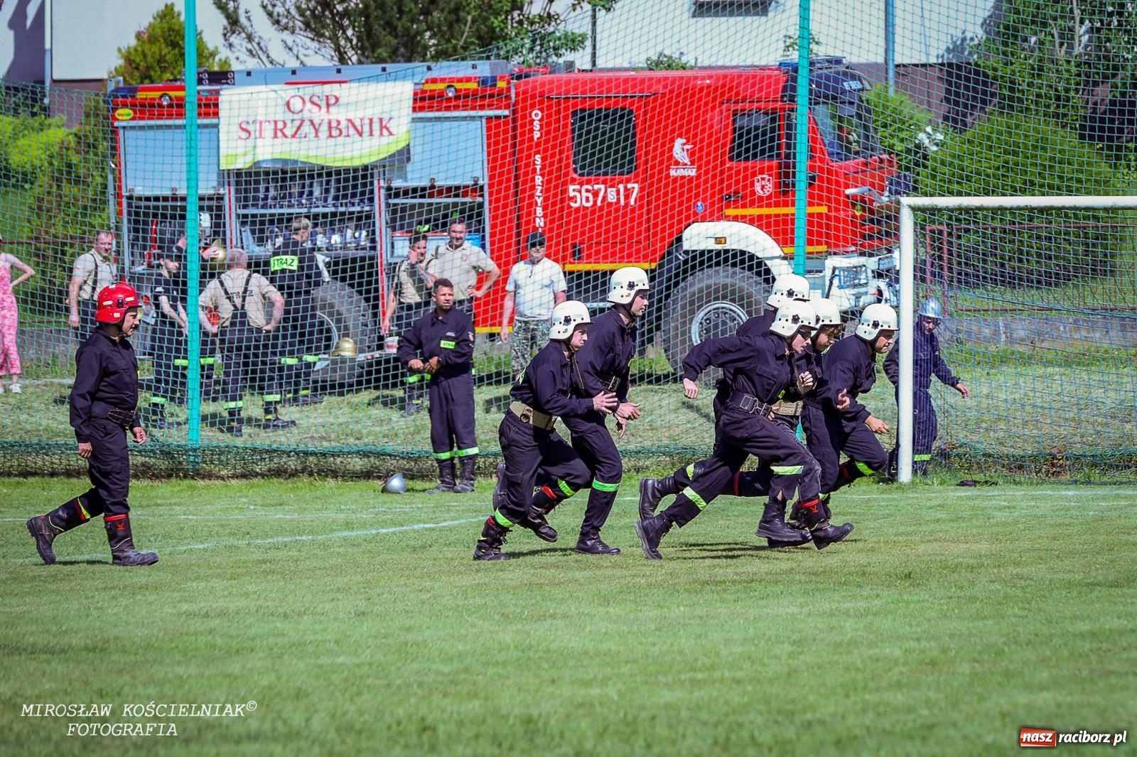 Zdjęcie w galerii na portalu naszraciborz.pl: Gminne zawody sportowo-pożarnicze w Rudniku. O wygranej zdecydowała sekunda [FOTO] wiadomości z regionu