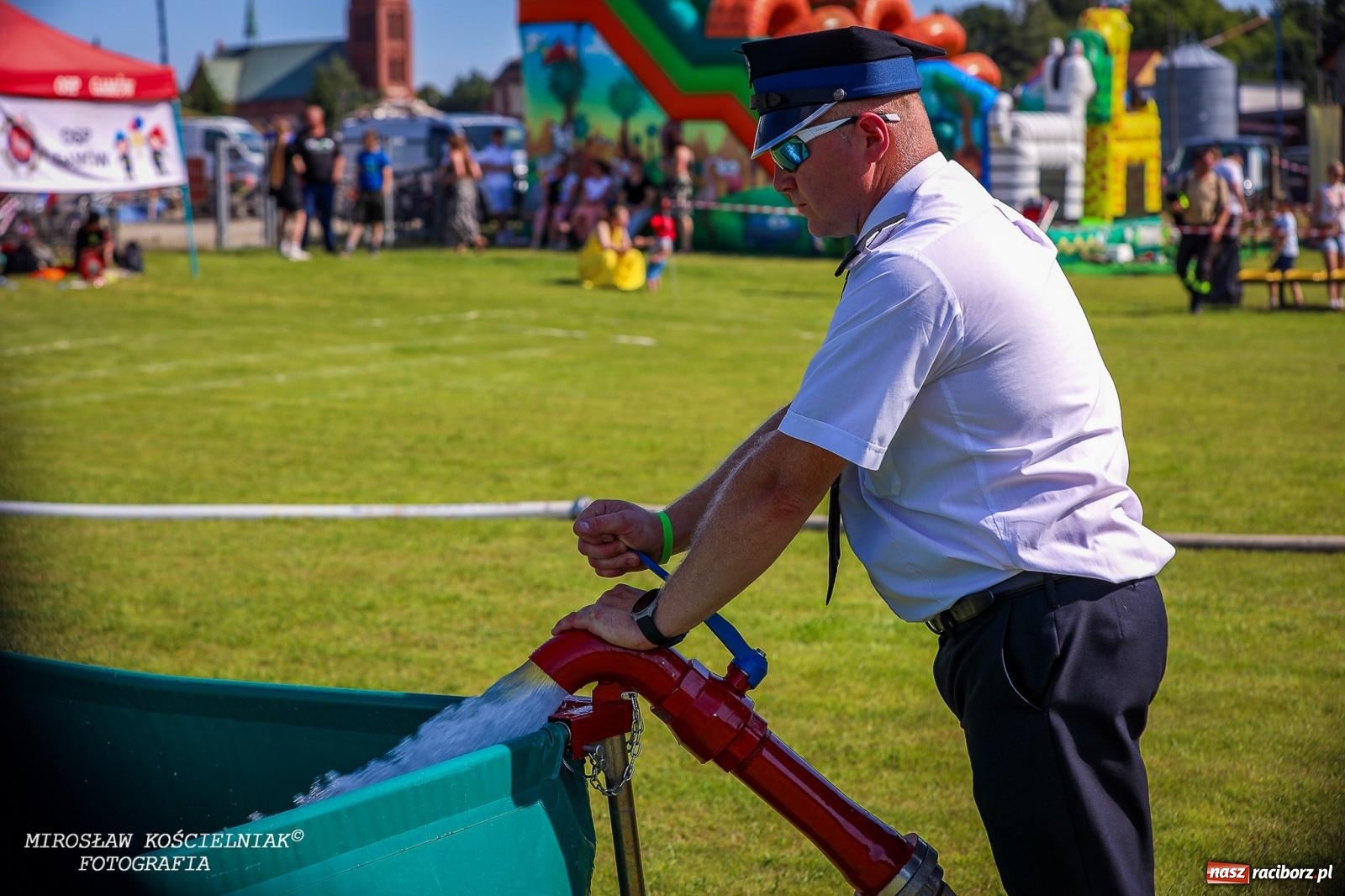 Zdjęcie w galerii na portalu naszraciborz.pl: Gminne zawody sportowo-pożarnicze w Rudniku. O wygranej zdecydowała sekunda [FOTO] wiadomości z regionu