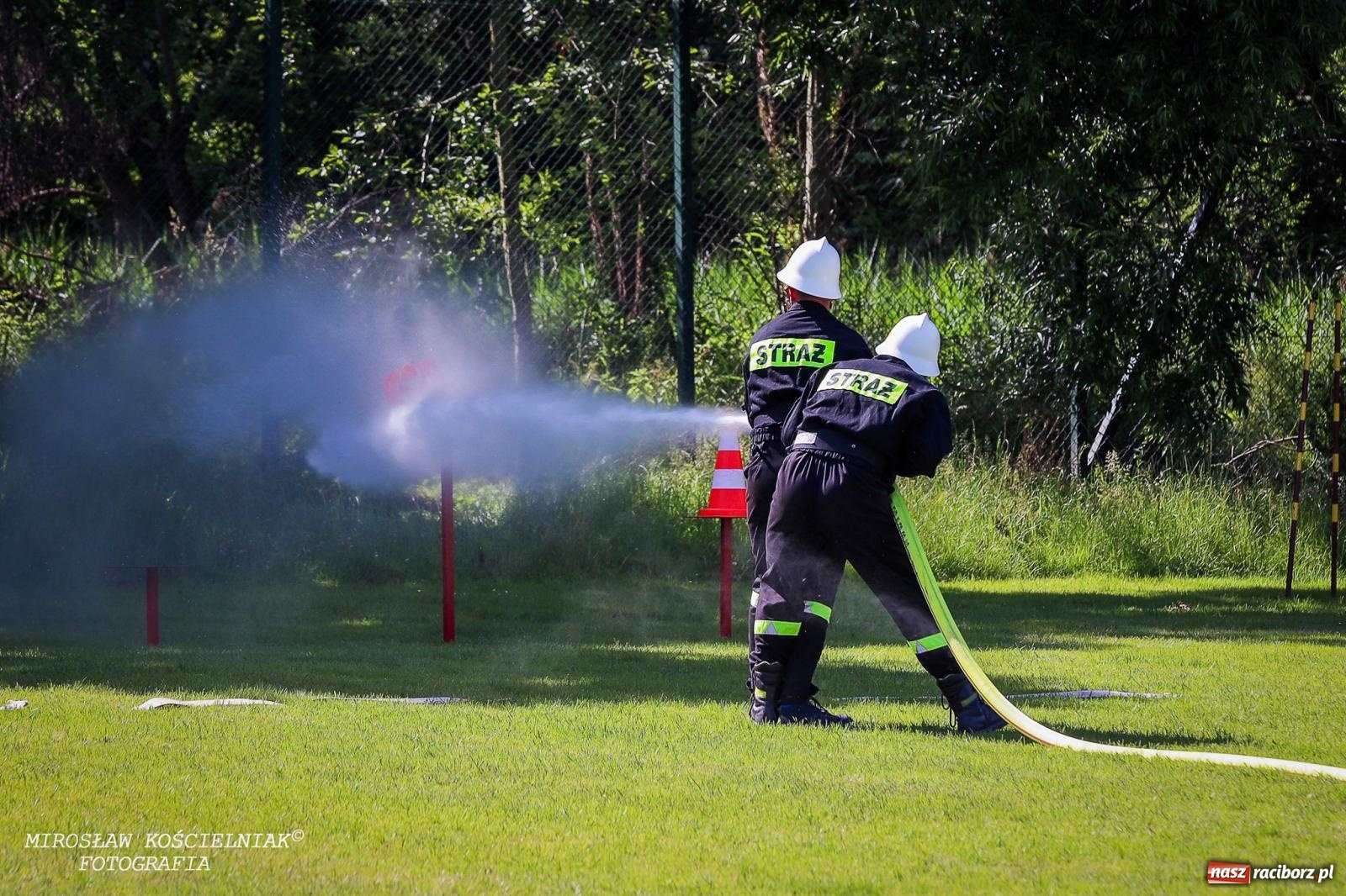 Zdjęcie w galerii na portalu naszraciborz.pl: Gminne zawody sportowo-pożarnicze w Rudniku. O wygranej zdecydowała sekunda [FOTO] wiadomości z regionu