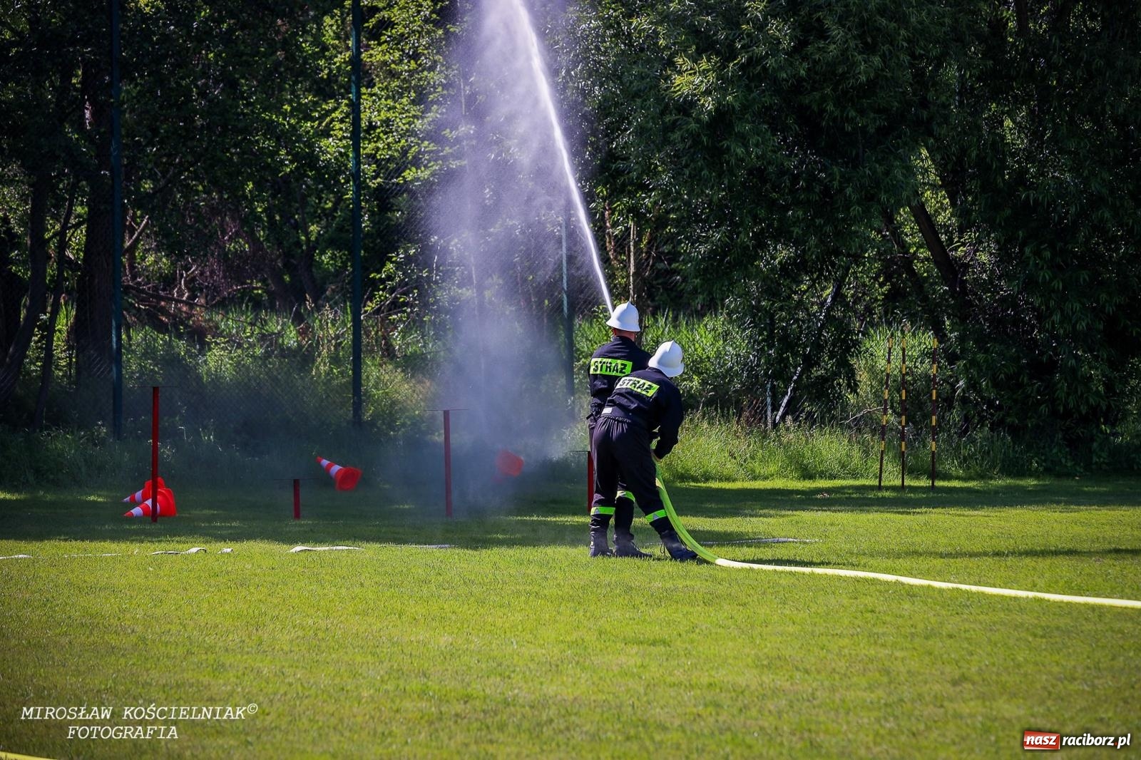 Zdjęcie w galerii na portalu naszraciborz.pl: Gminne zawody sportowo-pożarnicze w Rudniku. O wygranej zdecydowała sekunda [FOTO] wiadomości z regionu