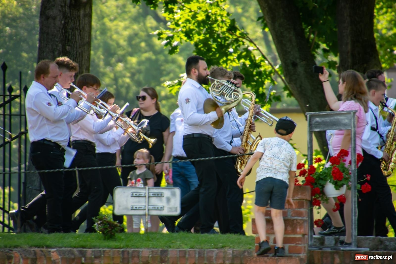 Zdjęcie w galerii na portalu naszraciborz.pl: X Międzynarodowy Festiwal Orkiestr Dętych w Gminie Krzyżanowice [FOTO i WIDEO] wiadomości z regionu