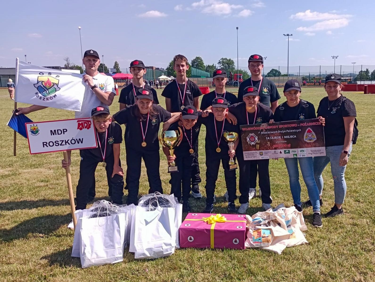 Zdjęcie w galerii na portalu naszraciborz.pl: Wojewódzkie Zawody Sportowo-Pożarnicze - Roszków, Gamów i Krzanowice na podium wiadomości z regionu