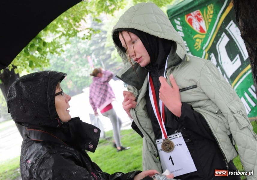 Zdjęcie w galerii na portalu naszraciborz.pl: Bieg bez granic, ale w chłodzie wiadomości z regionu