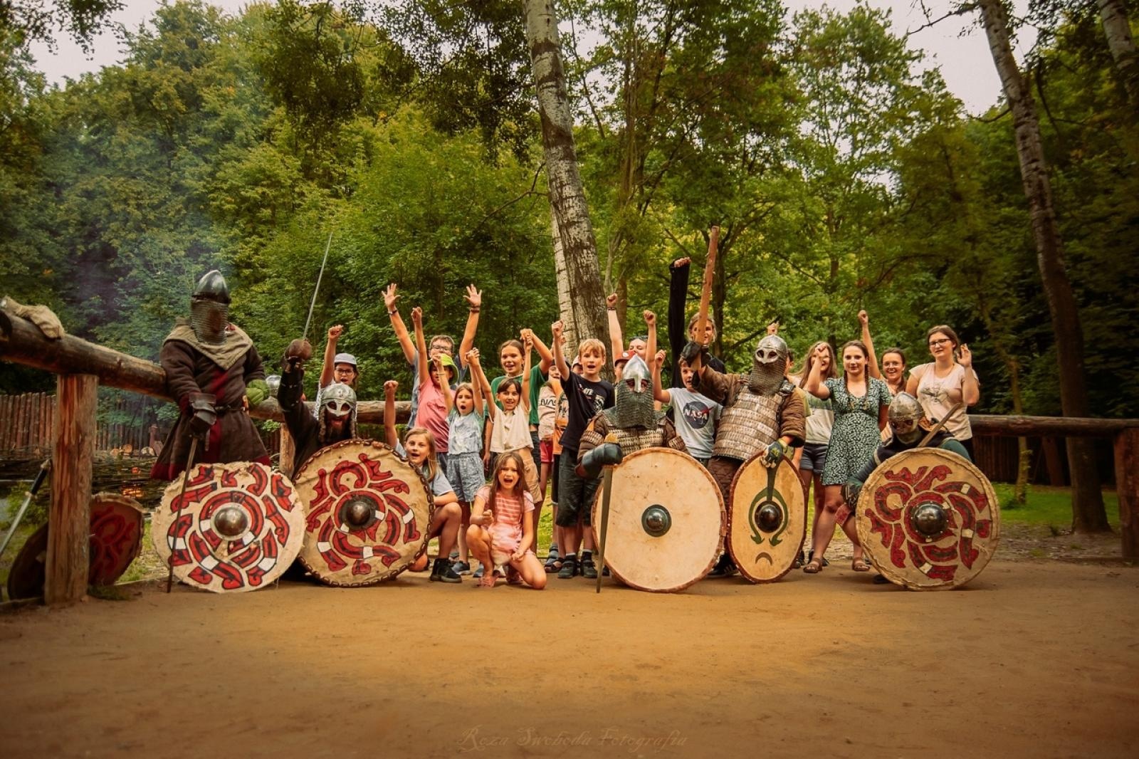 Zdjęcie w galerii na portalu naszraciborz.pl: Półkolonie z Wikingami – ostatnie miejsca na wakacyjną przygodę w Raciborzu wiadomości z regionu