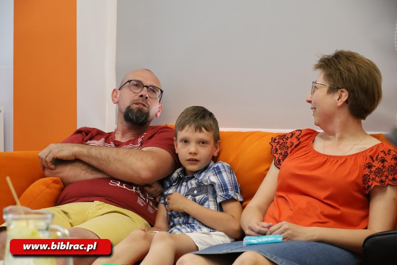 Zdjęcie w galerii na portalu naszraciborz.pl: Sposób na Alcybiadesa sposobem na udaną sobotę, czyli rodzinny konkurs w bibliotece wiadomości z regionu