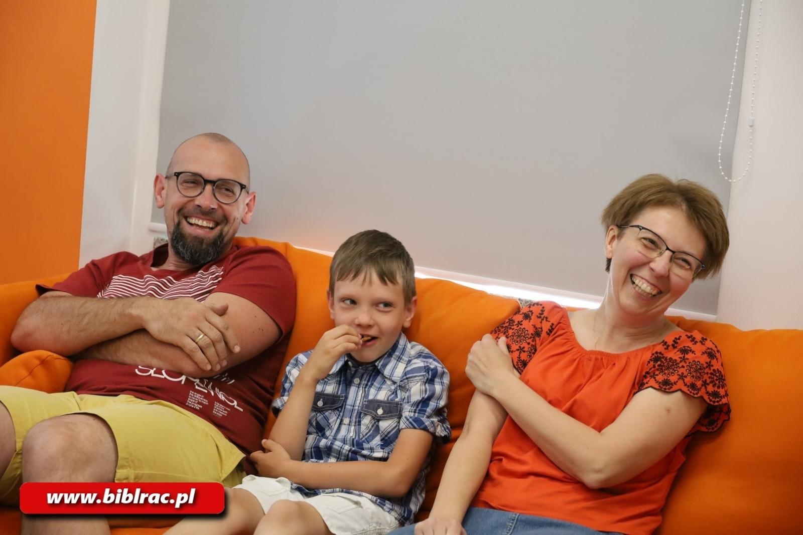 Zdjęcie w galerii na portalu naszraciborz.pl: Sposób na Alcybiadesa sposobem na udaną sobotę, czyli rodzinny konkurs w bibliotece wiadomości z regionu