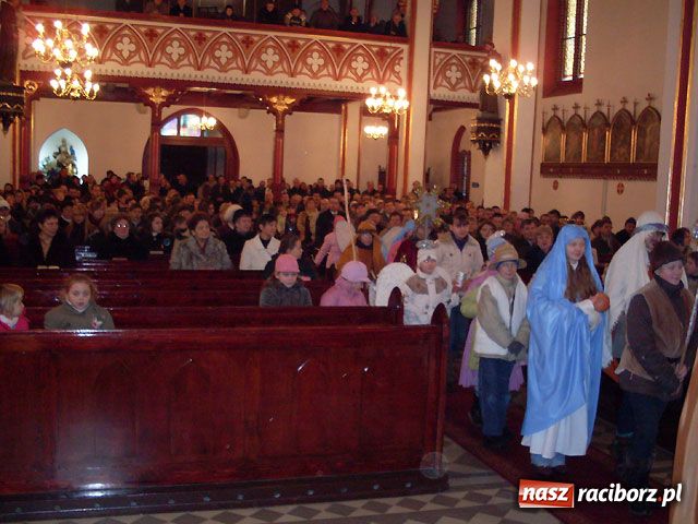 Zdjęcie w galerii na portalu naszraciborz.pl: Mędrcy świata z parafii Łubowice wiadomości z regionu