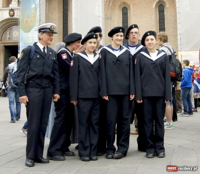 Zdjęcie w galerii na portalu naszraciborz.pl: Z Raciborza do Rzymu na beatyfikację wiadomości z regionu
