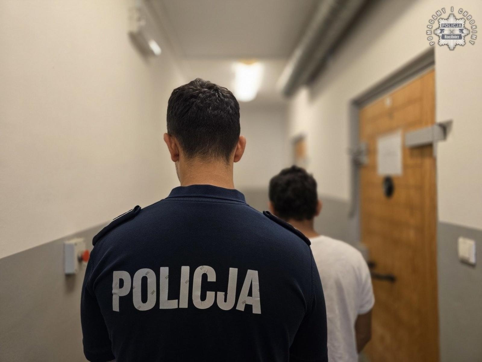 Zdjęcie w galerii na portalu naszraciborz.pl: Pościg na ulicach Raciborza. Zatrzymano dwóch Kolumbijczyków wiadomości z regionu