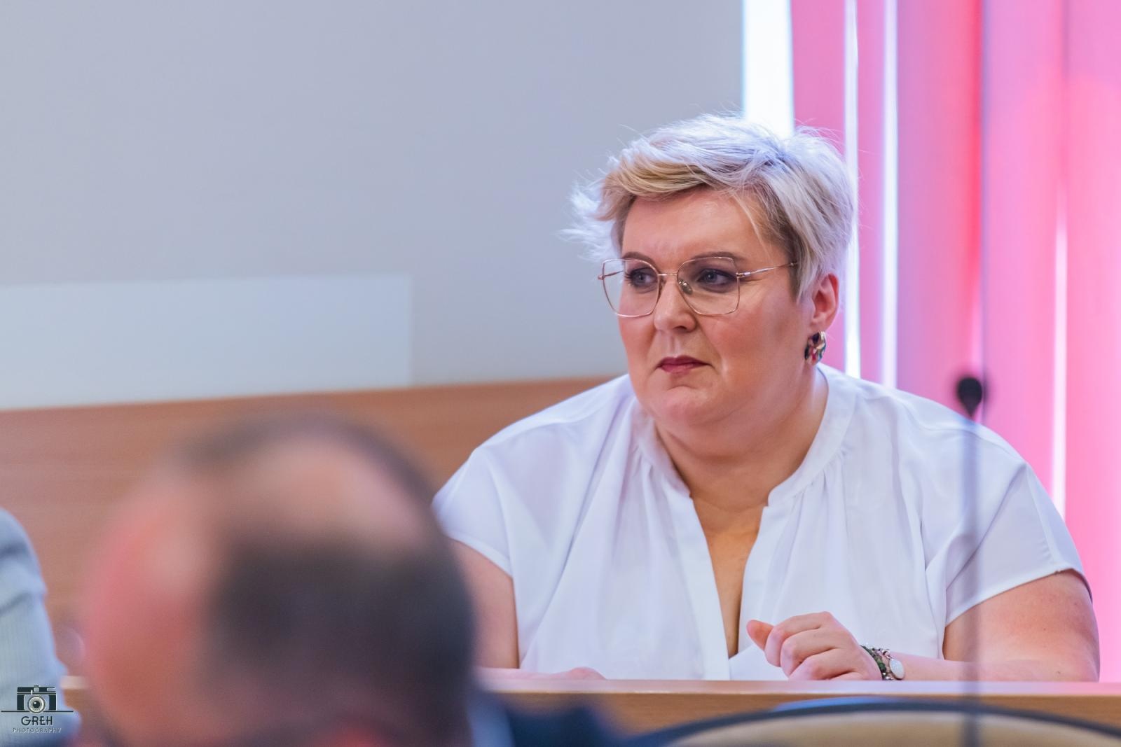 Zdjęcie w galerii na portalu naszraciborz.pl: Duży spadek liczby dzieci w przedszkolach, w Studziennej chcą zakazać używania smartfonów wiadomości z regionu