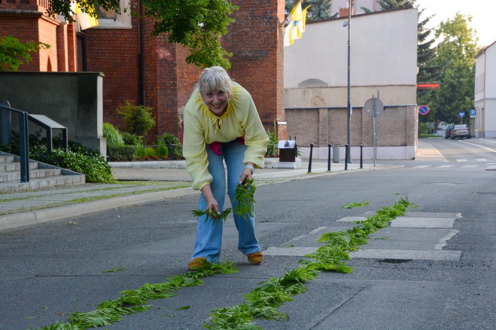 Zdjęcie w galerii na portalu naszraciborz.pl: Racibórz i powiat gotowy na Boże Ciało. Procesje, kwietne dywany i nowa trasa w parafii WNMP [FOTO i WIDEO] wiadomości z regionu