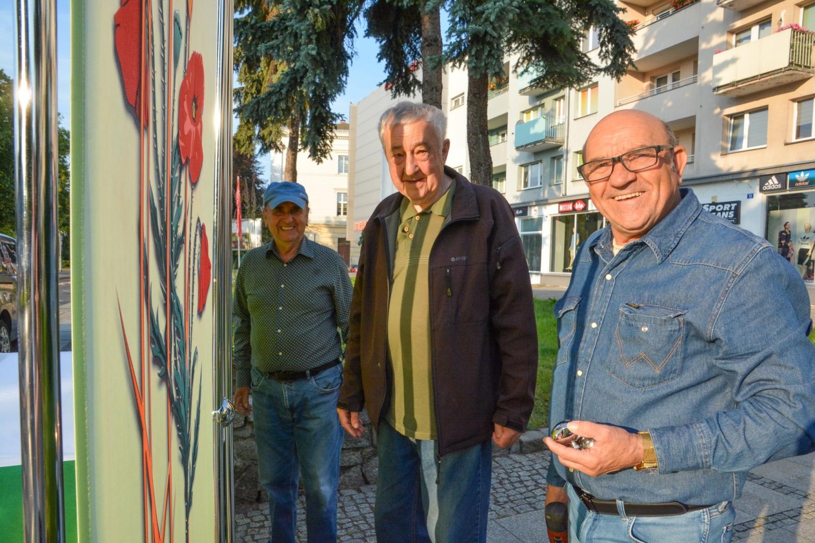 Zdjęcie w galerii na portalu naszraciborz.pl: Racibórz i powiat gotowy na Boże Ciało. Procesje, kwietne dywany i nowa trasa w parafii WNMP [FOTO i WIDEO] wiadomości z regionu