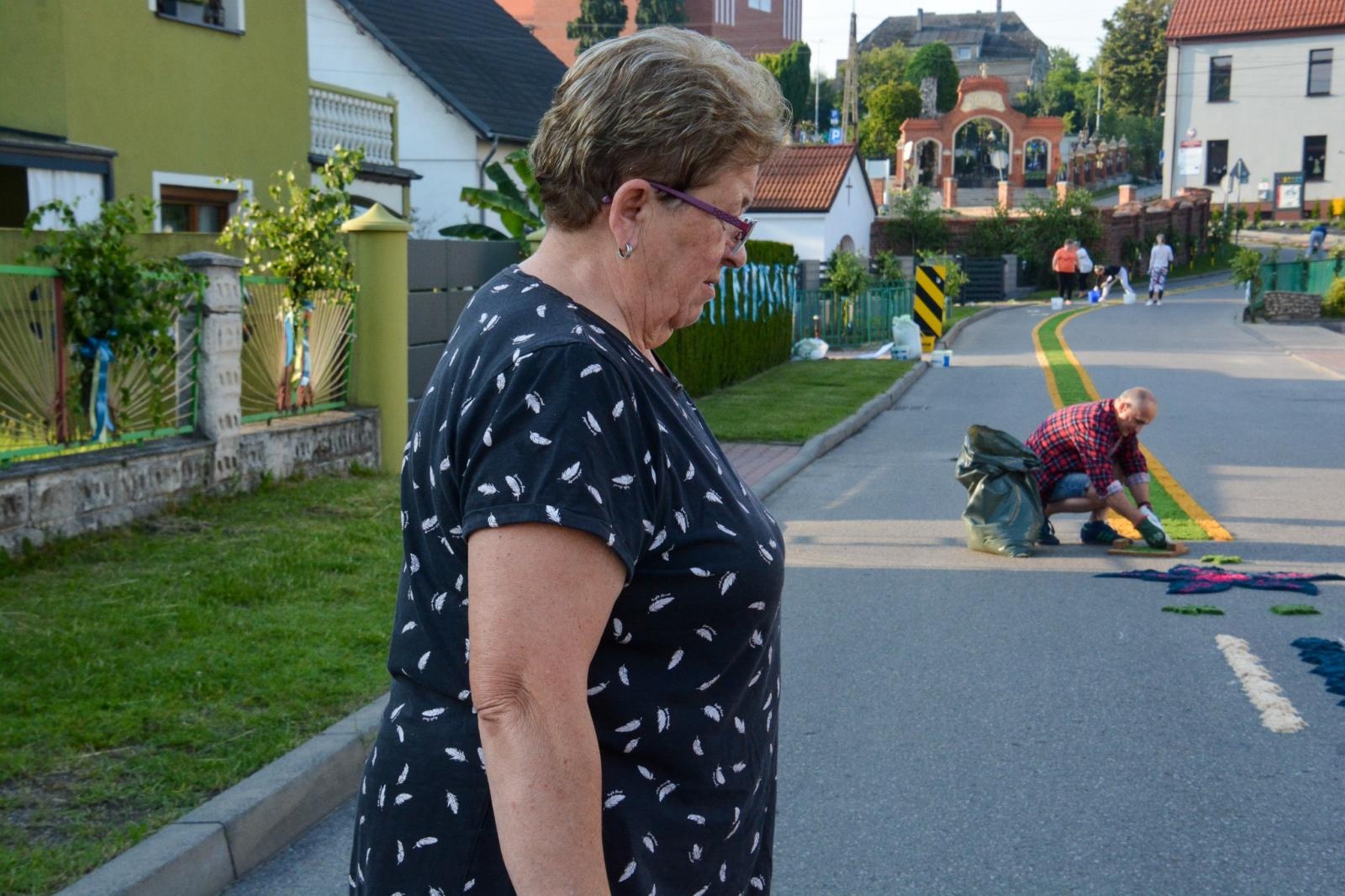Zdjęcie w galerii na portalu naszraciborz.pl: Racibórz i powiat gotowy na Boże Ciało. Procesje, kwietne dywany i nowa trasa w parafii WNMP [FOTO i WIDEO] wiadomości z regionu