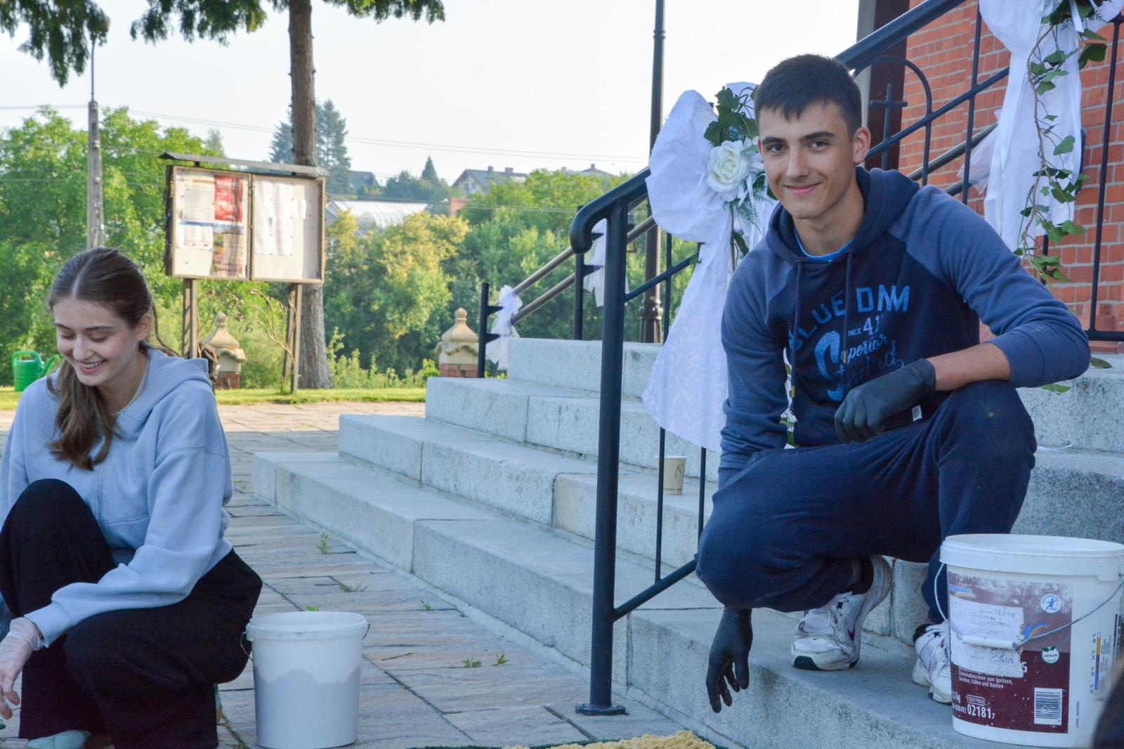 Zdjęcie w galerii na portalu naszraciborz.pl: Racibórz i powiat gotowy na Boże Ciało. Procesje, kwietne dywany i nowa trasa w parafii WNMP [FOTO i WIDEO] wiadomości z regionu